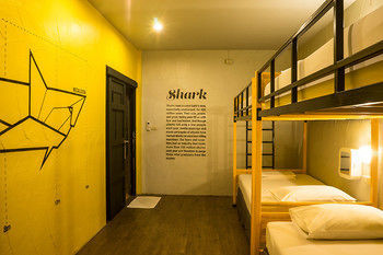 Monkey Dive Hostel Khaolak Khao Lak Bagian luar foto