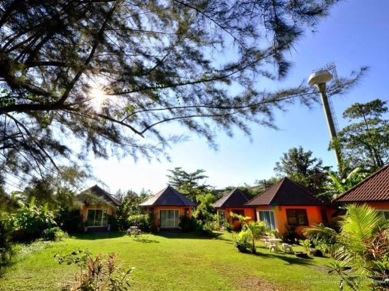 Monkey Dive Hostel Khaolak Khao Lak Bagian luar foto
